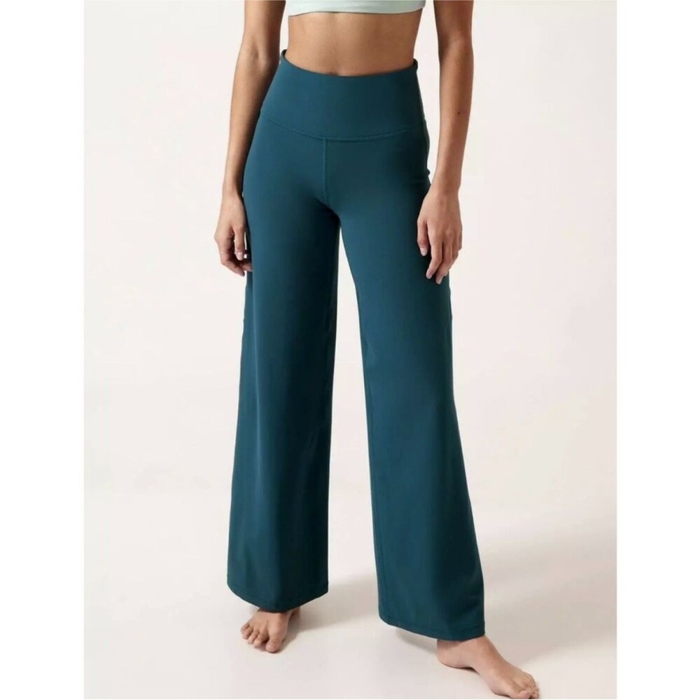 ATHLETA Elation Wide Leg Pant in Dark Sardinia (Teal) Size S